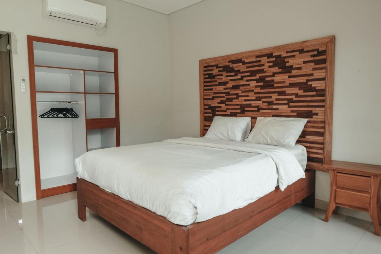 Sekar Arum Riverside Resort In Canggu Tanah Lot  Exterior photo