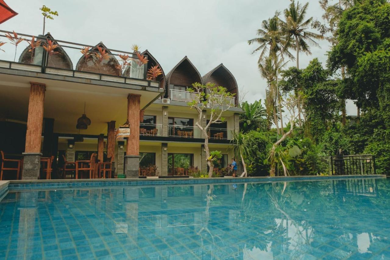 Sekar Arum Riverside Resort In Canggu Tanah Lot  Exterior photo