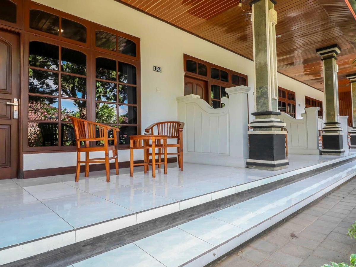 Sekar Arum Riverside Resort In Canggu Tanah Lot  Exterior photo
