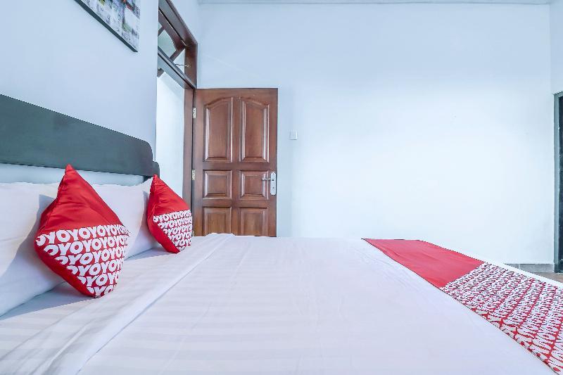 Sekar Arum Riverside Resort In Canggu Tanah Lot  Exterior photo