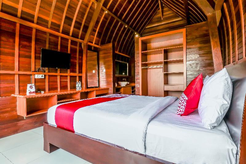 Sekar Arum Riverside Resort In Canggu Tanah Lot  Exterior photo