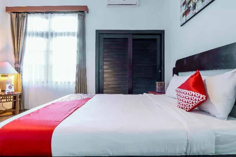Sekar Arum Riverside Resort In Canggu Tanah Lot  Exterior photo