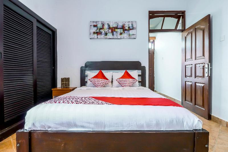 Sekar Arum Riverside Resort In Canggu Tanah Lot  Exterior photo