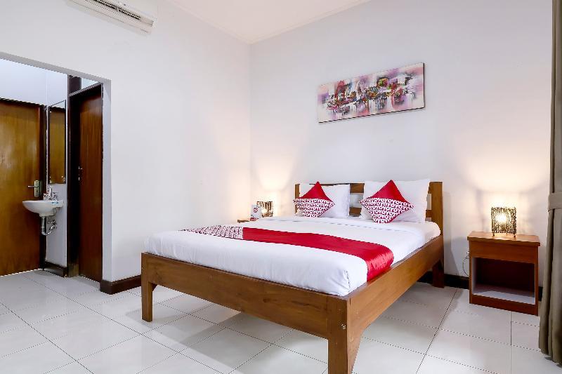 Sekar Arum Riverside Resort In Canggu Tanah Lot  Exterior photo